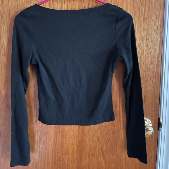 Unbranded U neck long sleeve top - Picture 3 of 5